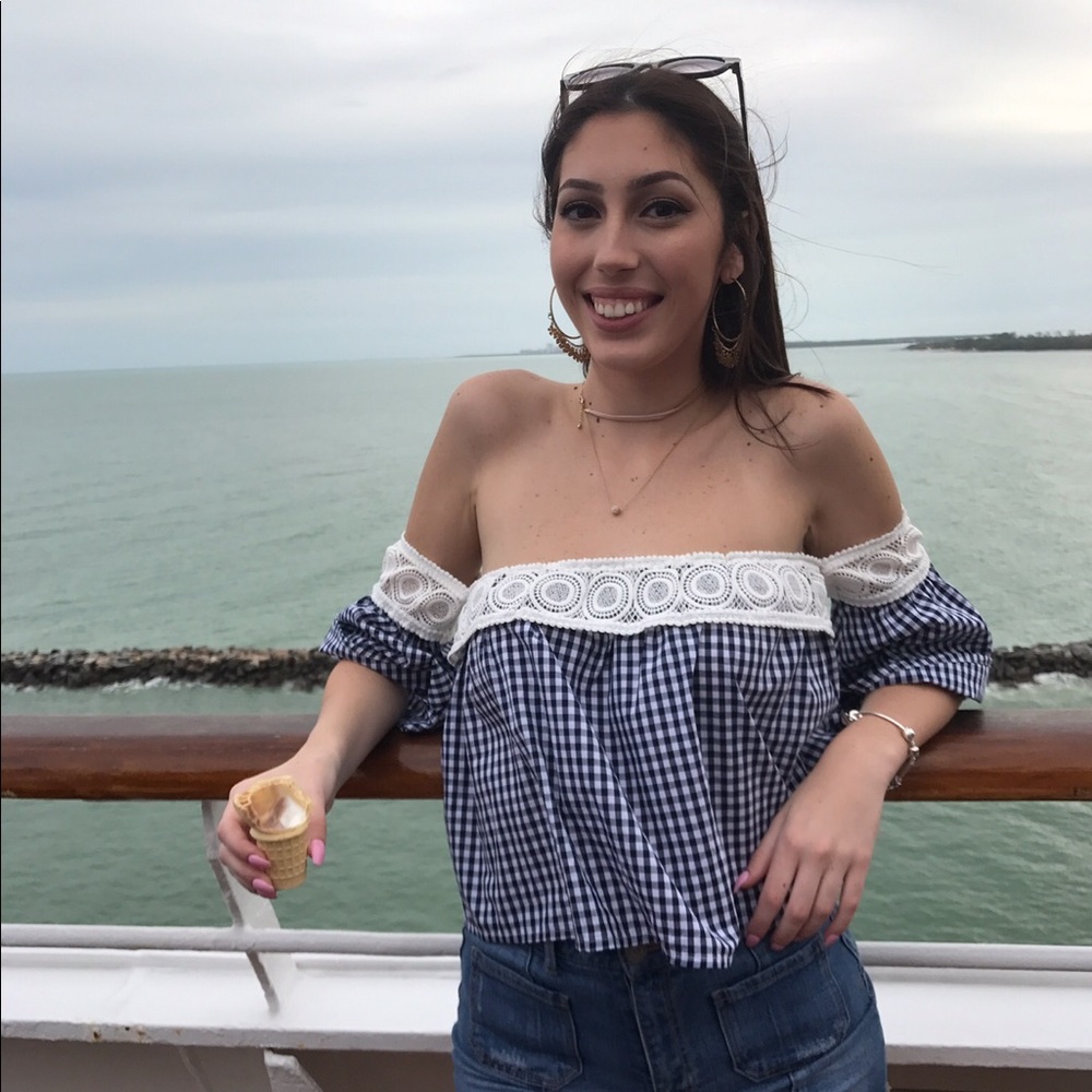 Cropped gingham top